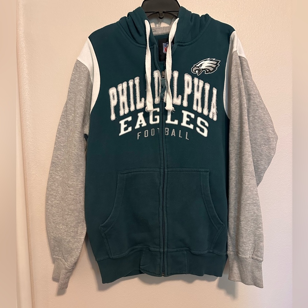 Philadelphia Eagles NFL Hoodie. Green and White.